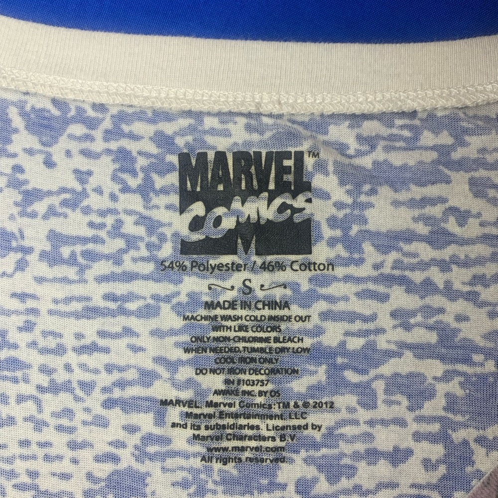 MARVEL Comics Women’s Spider-Man Tee Small - Picture 2 of 3